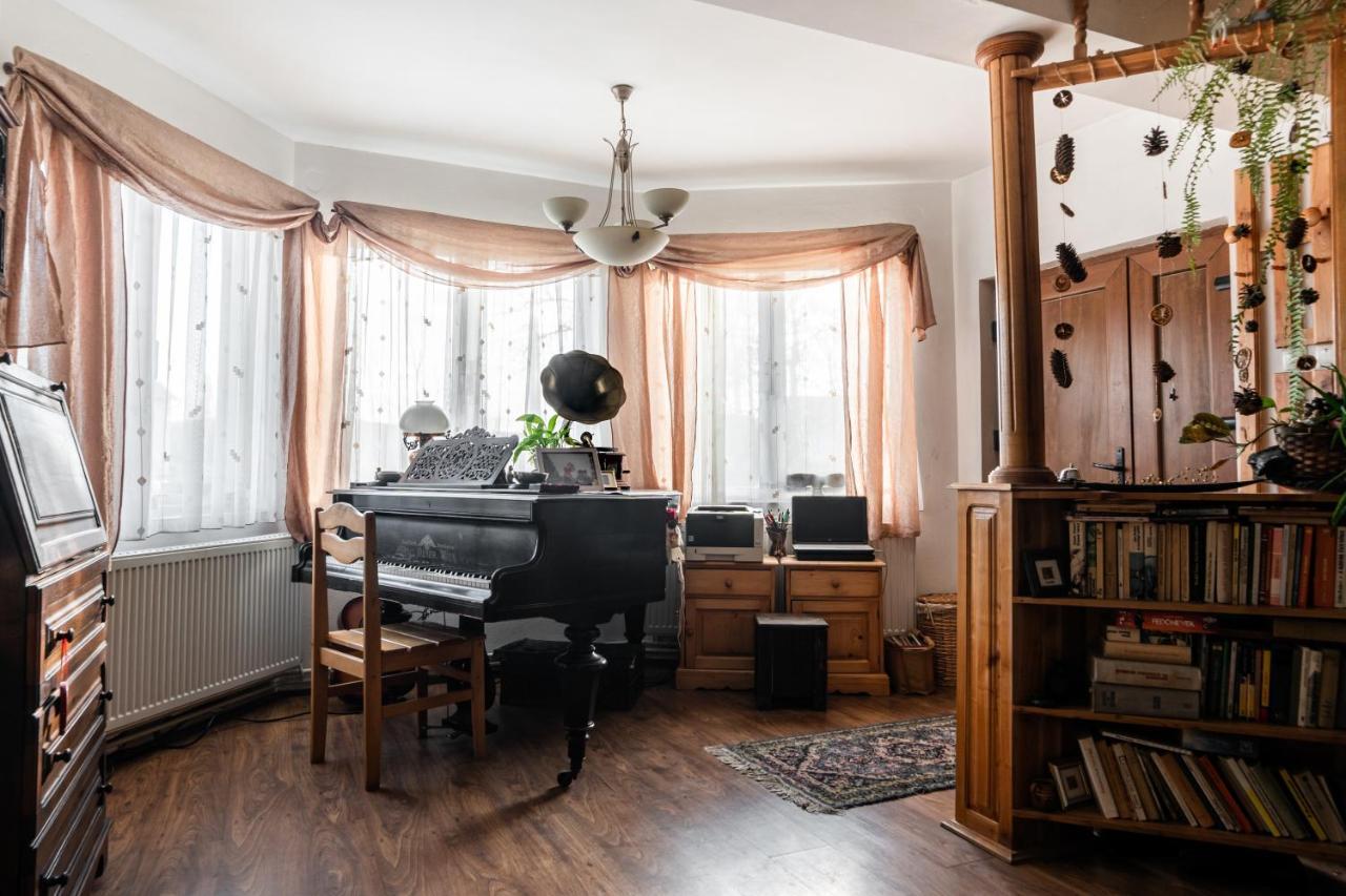 Imado Vendeghaz Daire Cernat Dış mekan fotoğraf